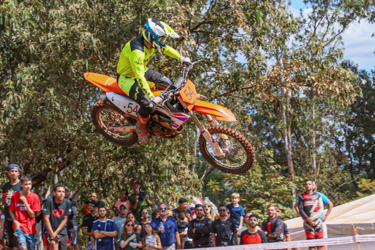 Copa Sete Lagoas de Motocross registra bom número de pilotos e público vibrante em Sete Lagoas/MG