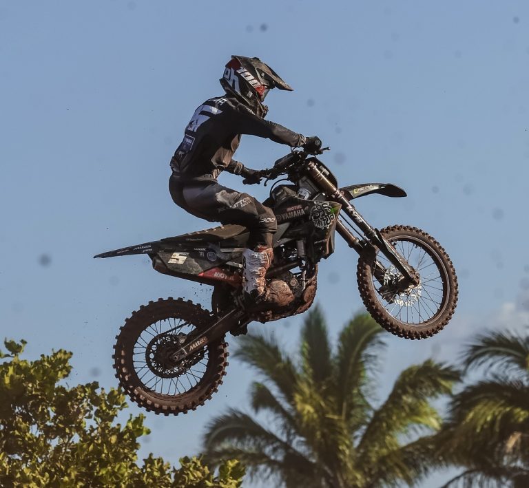 Em busca da vitória, 595 bLU cRU Racing disputa a 4ª etapa do Brasileiro de Motocross, em Palmas/TO