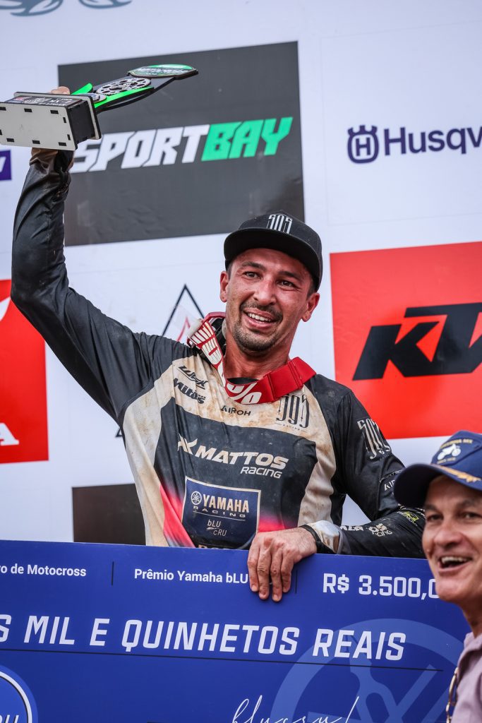 Com gr&aacute;ficos relacionados a defesa do Pantanal, 595 bLU cRU Racing chega &agrave; Campo Grande/MS para a 3&ordf; etapa do Brasileiro de Motocross