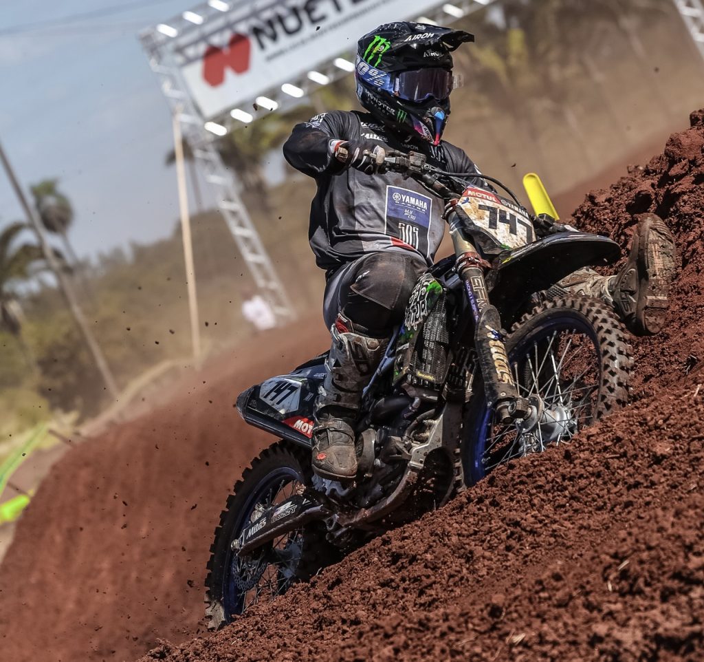 Em busca da vit&oacute;ria, 595 bLU cRU Racing disputa a 4&ordf; etapa do Brasileiro de Motocross, em Palmas/TO
