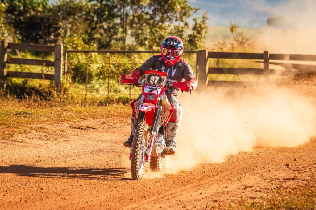 Mason Klein vence segundo dia de disputas do Rally Minas Brasil 2024