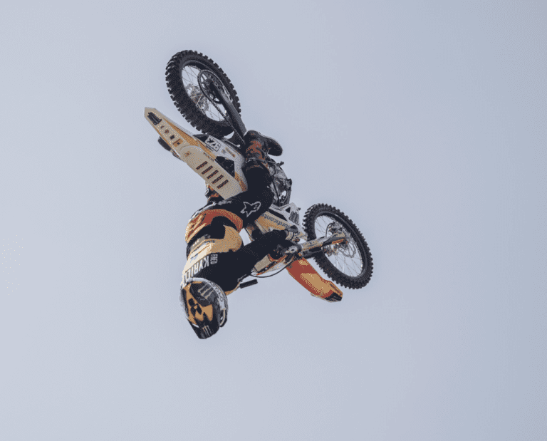 Fred Kyrillos desembarca no Paraguai para mais um show de Freestyle da Monster Energy