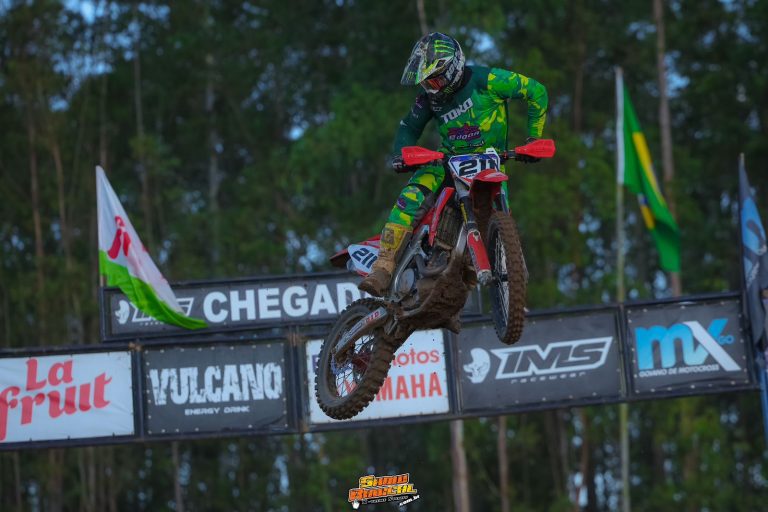 AO VIVO: Acompanhe a transmissão das provas de domingo na abertura do Goiano de Motocross | Chapadão do Céu/GO