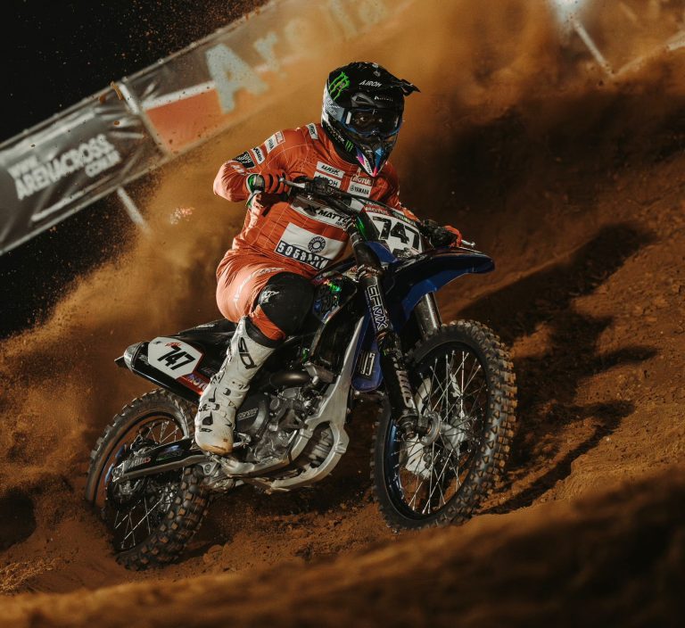 Hugo Basaúla representa a 595 bLU cRU Racing na 1ª etapa do Campeonato Português de Supercross