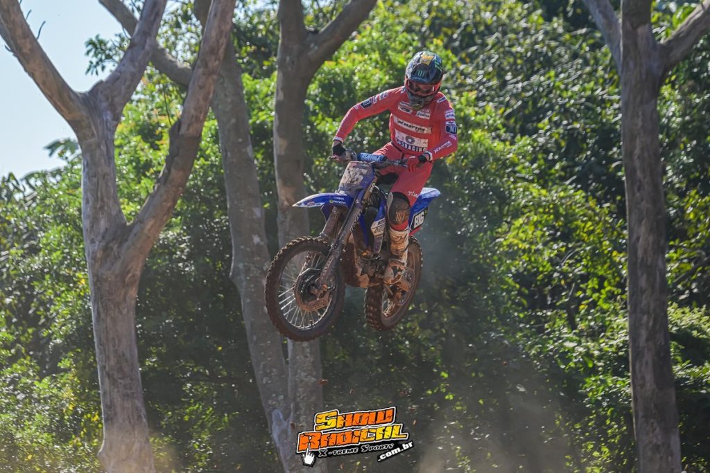 Gringa MX, a maior loja off road do Brasil, patrocinadora do piloto Enzo Lopes