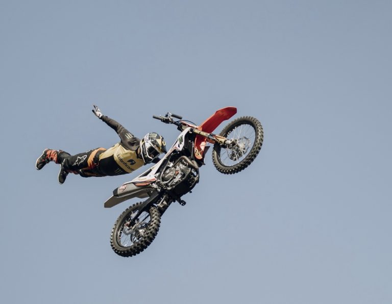 Fred Kyrillos realiza show de FMX no Festival Interlagos, edição Carros, neste fim de semana