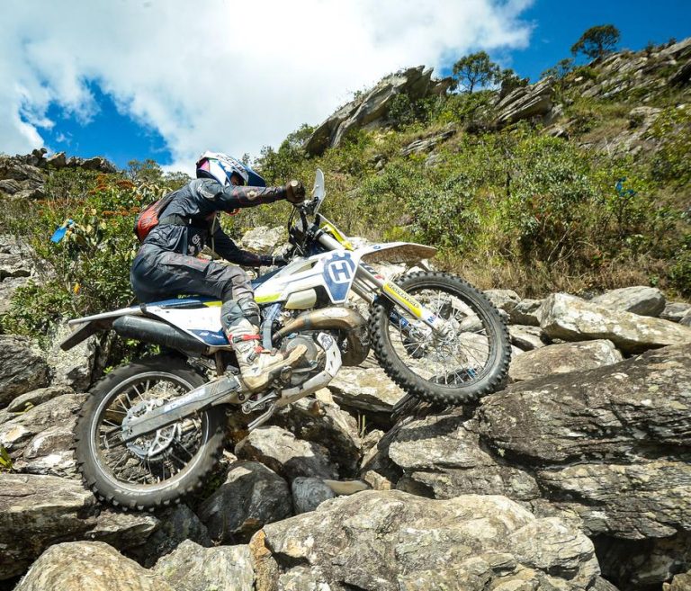 Red Bull Romaniacs: PowerHusky Husqvarna/ Itaminas leva quatro pilotos para a principal prova de Hard Enduro do mundo