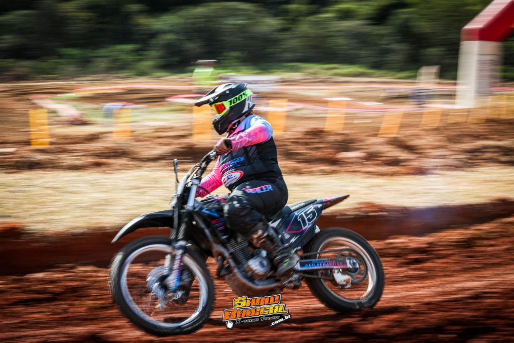 Semifinal da Copa Sul Minas de Velocross &eacute; marcada por duelos decisivos em Tr&ecirc;s Cora&ccedil;&otilde;es/MG
