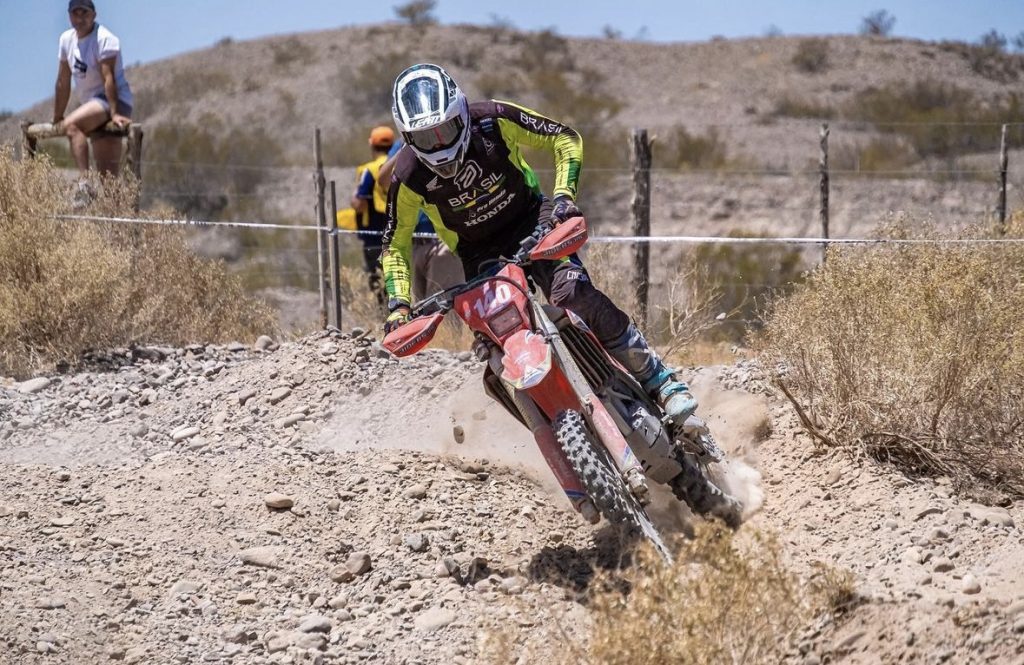 CBM convoca pilotos para defender o Brasil no International Six Days Enduro 2024