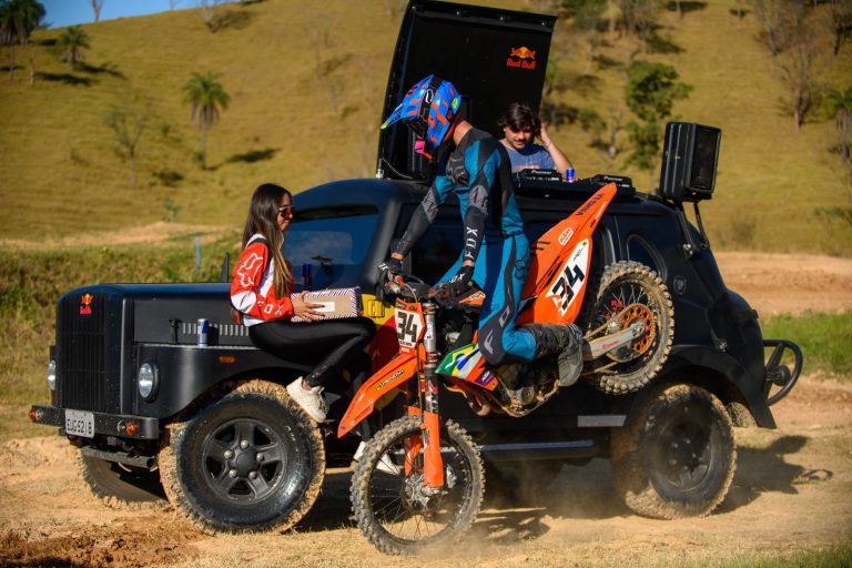 Fox Racing anuncia lançamentos da marca hoje, saiba mais