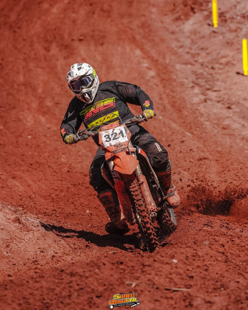 Conhe&ccedil;a os campe&otilde;es do Goiano de Motocross 2024