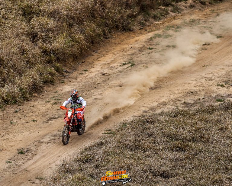 Primeiro dia de Ibitipoca Off Road tem vitória de Emerson Loth na Elite e muita disputa nas areias de Conceição do Ibitipoca/MG