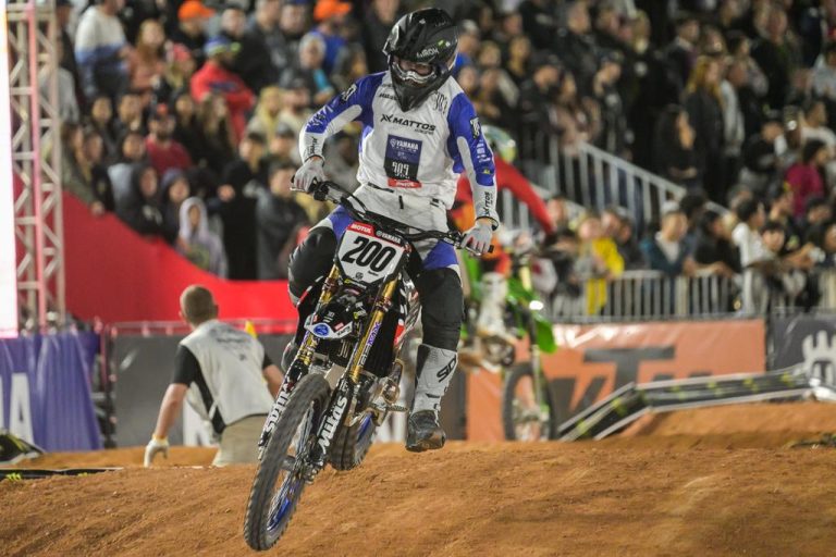 Super Final do Arena Cross terá pilotos de 11 diferentes países