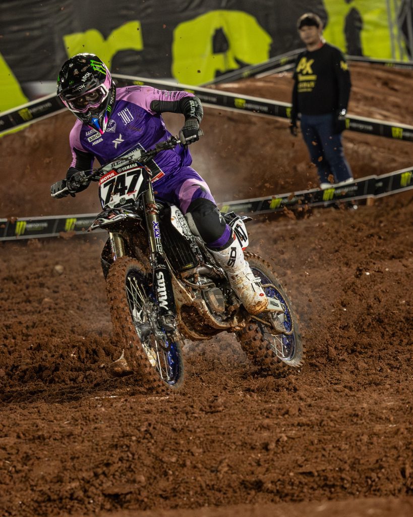 595 bLU cRU Racing &eacute; campe&atilde; do Arena Cross com Ryan Breece