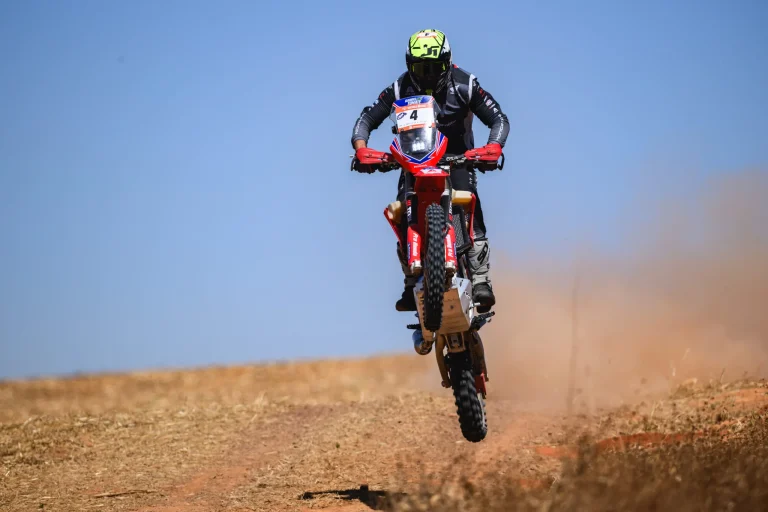 Honda Racing começa forte a disputa do Sertões 2024