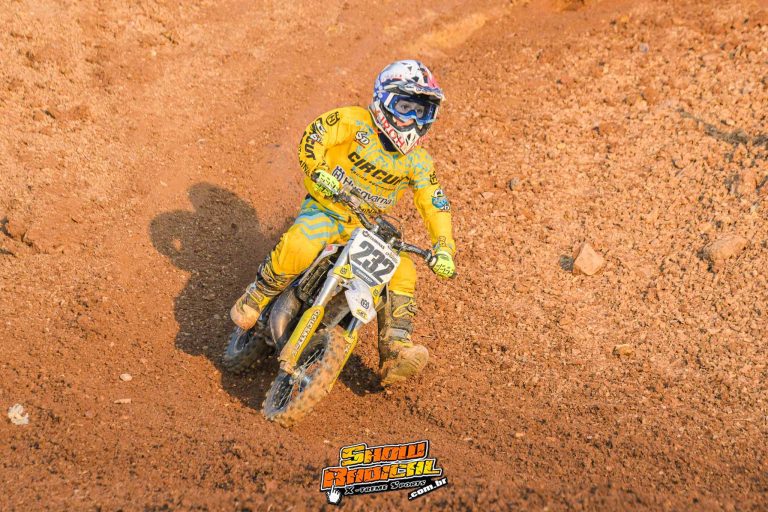 Henrique Spinassé vence a grande final do BRMX e fica com o vice-campeonato da 50cc