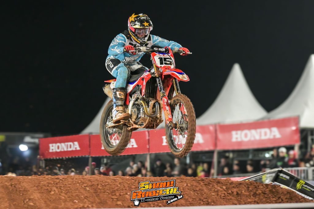 Super Final define os quatro campe&otilde;es do Arena Cross Brasil