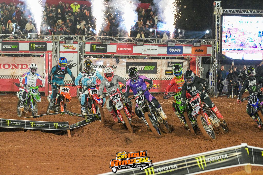 Super Final define os quatro campe&otilde;es do Arena Cross Brasil