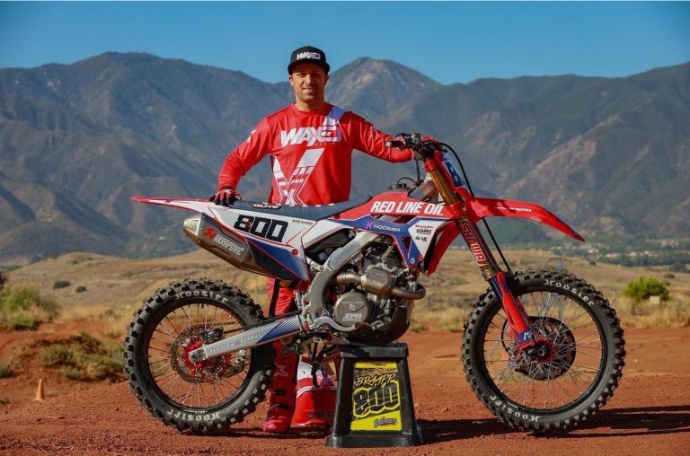 Mike Alessi #800 compete na Super Final do Arena Cross Brasil pela JP Pro Honda Racing Team