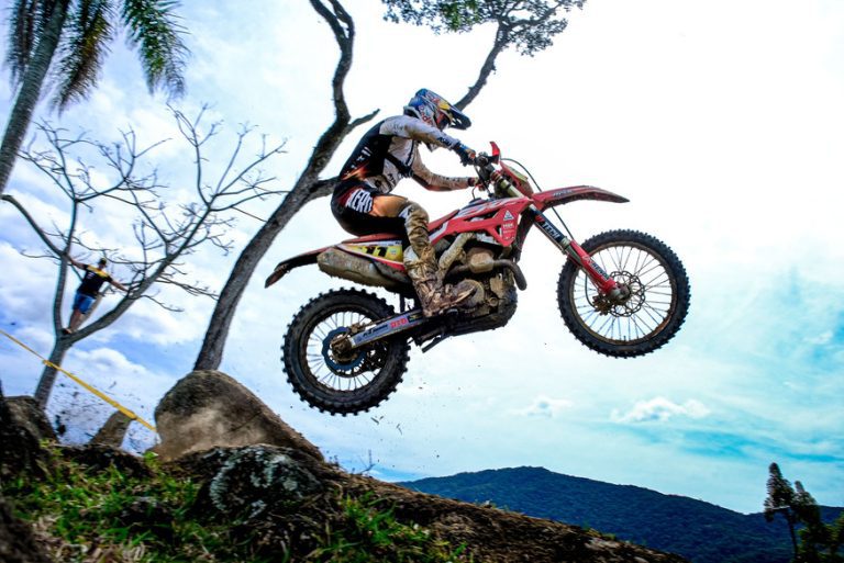 Penúltima etapa do Brasileiro de Enduro tem resultados decisivos na disputa da temporada 2024