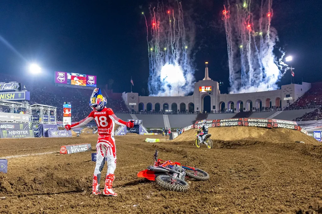 SuperMotocross: Tudo o que voc&ecirc; precisa saber sobre o playoff #1, nesse s&aacute;bado, em Charlotte. Saiba como assistir e muito mais!