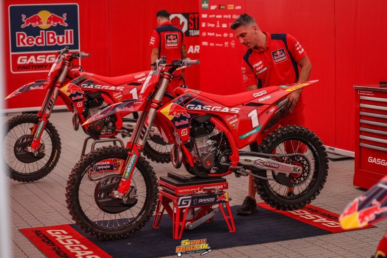MXGP: Prado ou Gajser? Quem fica com o título? Show Radical na cobertura da grande final do MXGP, direto da Espanha