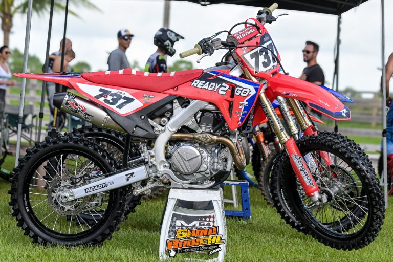 Conhecemos de perto a nova CRF 450R 2025 através do piloto Juka #737 nos EUA