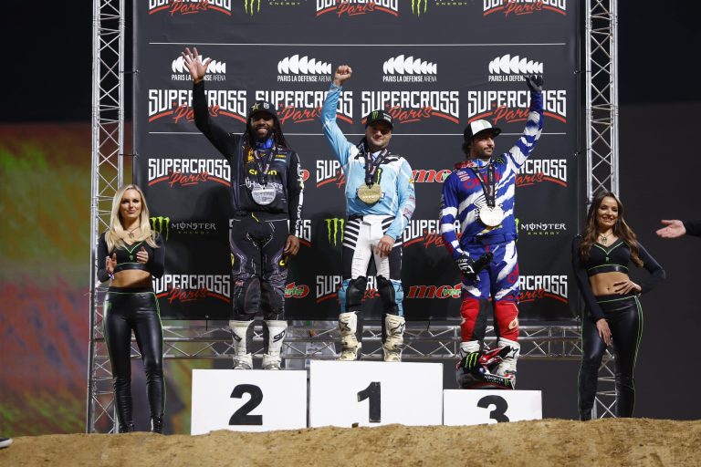 Supercross de Paris: Webb vence a primeira noite de disputas! Confira as baterias e resultados