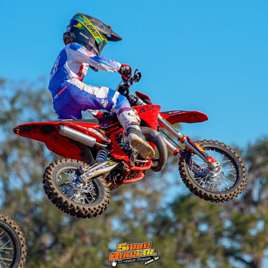 Mini Os 2024: Brasileiros encerram a participa&ccedil;&atilde;o com direito &agrave; vit&oacute;ria na bateria final da principal categoria