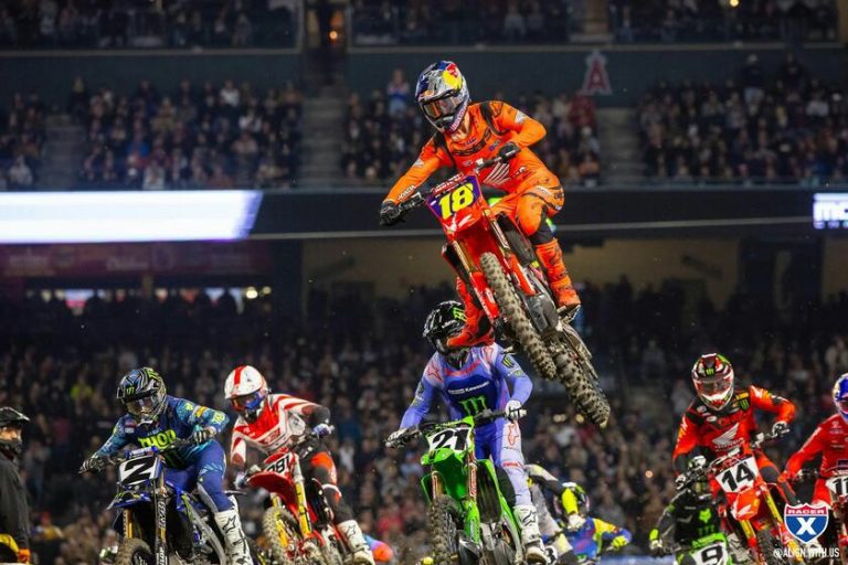 AMA SX 2025: Tudo o que você precisa saber sobre a abertura, no dia 11 de janeiro, em Anaheim