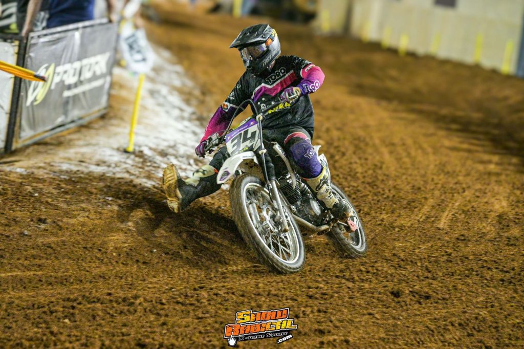 Arena Velocross bate recorde de inscritos em noite de disputas intensas com os mais r&aacute;pidos pilotos do velocross brasileiro