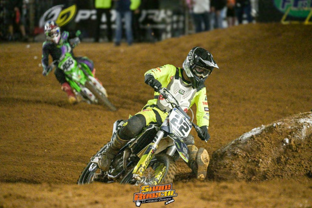 Arena Velocross bate recorde de inscritos em noite de disputas intensas com os mais r&aacute;pidos pilotos do velocross brasileiro