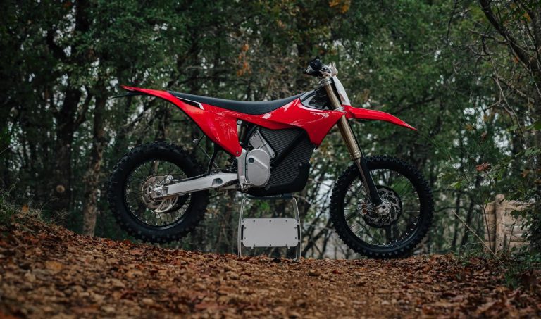 Lançamento: chegou a Stark Varg EX a moto 100% de enduro da marca, saiba mais