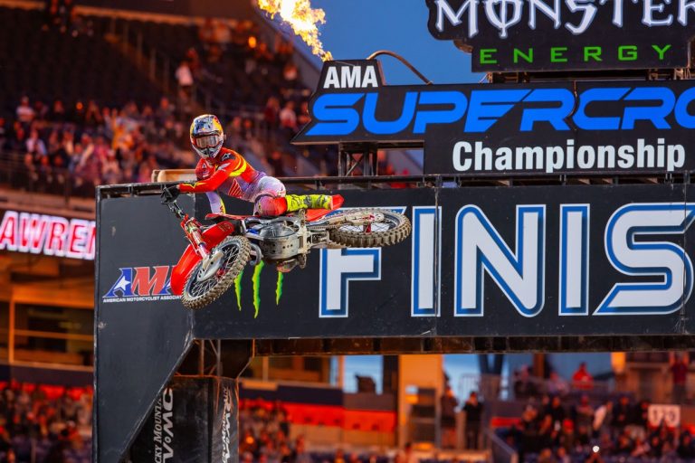 AMA SX: Programação, expectativas e informações sobre a transmissão da etapa de abertura | Anaheim 1