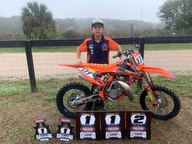 No último desafio antes de retornar ao Brasil, Zion Berchtold vence duas categorias no Winter AM Series, em Gatorback, na Flórida