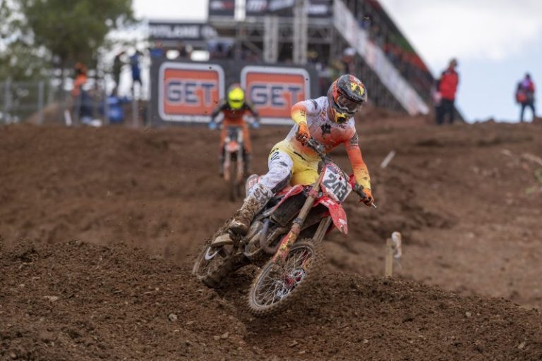 MXGP: Gajser supera lama e chega a 50ª vitória em GPs. Na MX2, Everts brilha e vence a primeira pela Husqvarna