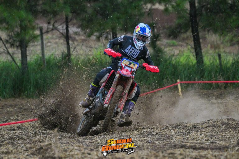 Bruno Crivilin domina o segundo dia e vence a abertura do Brasileiro de Enduro 2025!