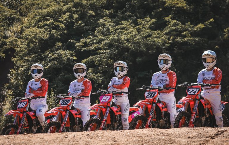 595 KTM Racing Team apresenta line-up oficial para a temporada 2025 do Motocross e Arena Cross Brasil