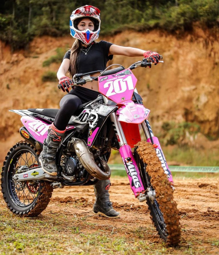 Destaque nas competições pelo Brasil, Fernanda Fabris busca apoio para a temporada 2025