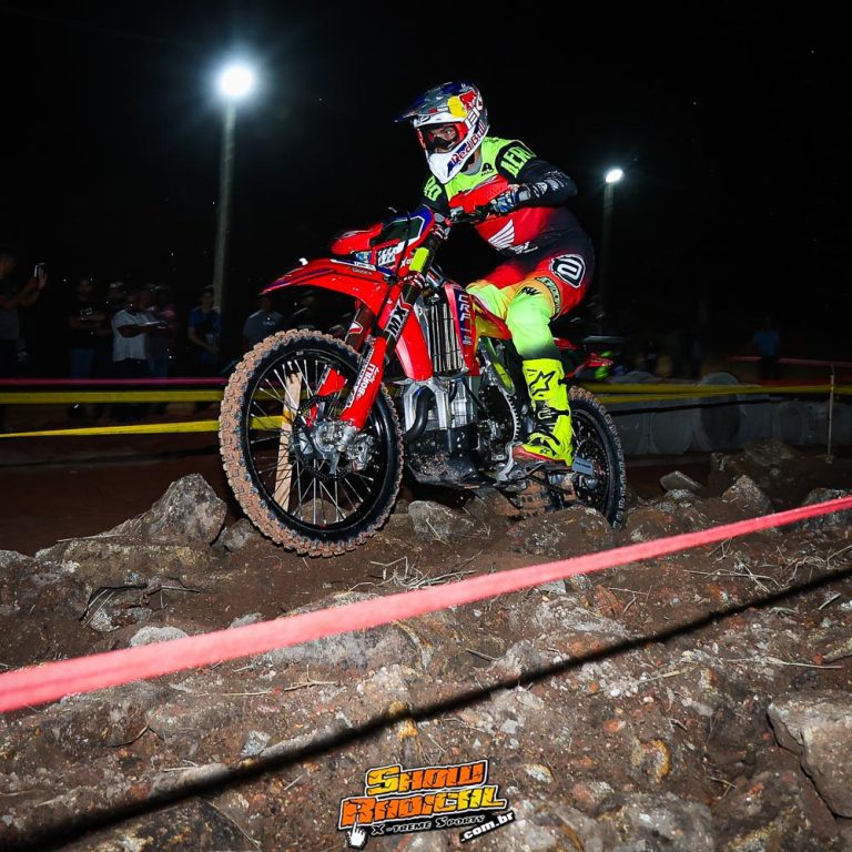Disputas acirradas nas categorias Kids e no Super Prime marcam a sexta-feira na 2ª rodada do Brasileiro de Enduro, em Itutinga/MG