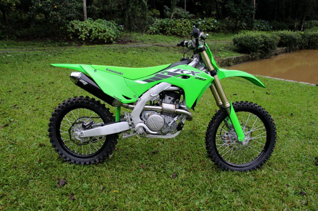 Lan&ccedil;amento Foco Racing: liberte o poder da sua KX 250 2025 com o Concept Pro!