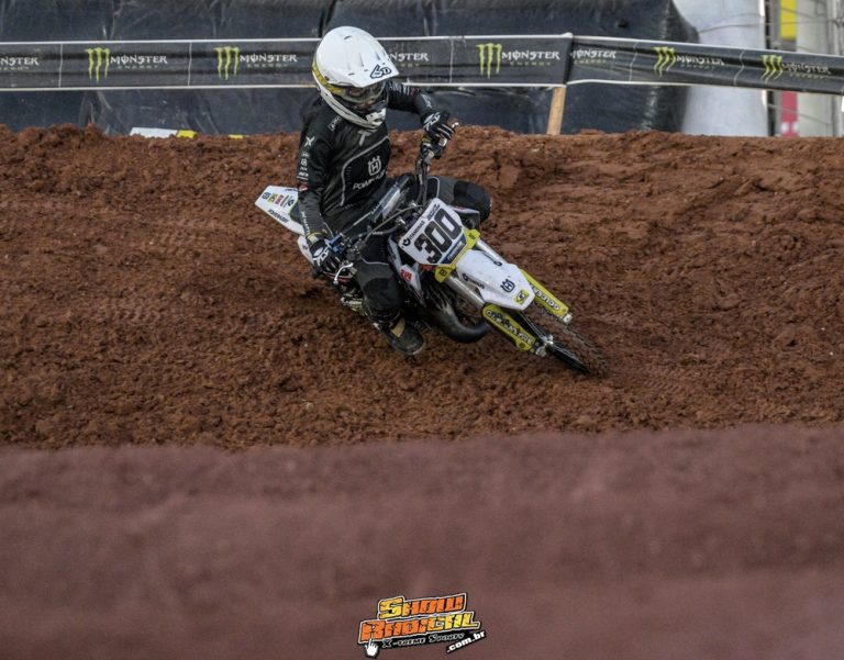 Vice-líder da competição, Heitor Matos encara a 3ª etapa do Arena Cross, em Jundiaí/SP