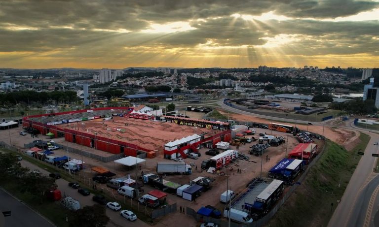 VÍDEO: Leandro Silva apresenta a pista da 3ª etapa do Arena Cross, diretamente de Jundiaí/SP