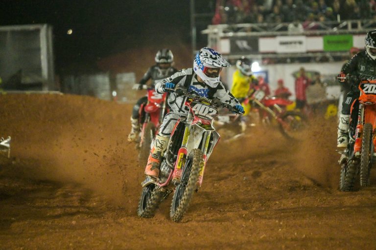 Baterias Pioneiro GasGas Racing Team mira o título da AX2 na grande final do Arena Cross, neste sábado, em São Paulo