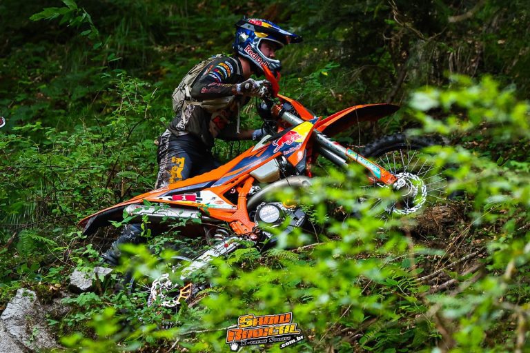 Red Bull Romaniacs: Manuel Lettenbichler brilha no primeiro de trilhas e Justin Elizondo coloca América Latina em destaque com a vitória na Silver