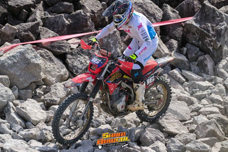 Flavinho Volpi segue líder nas categorias E4 e Nacional Honda no Brasileiro de Enduro 2025