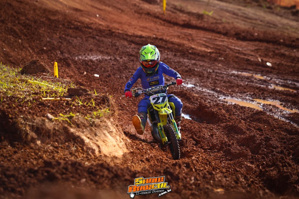 MX1 GP Brasil tem s&aacute;bado de grandes provas em Brumadinho/MG