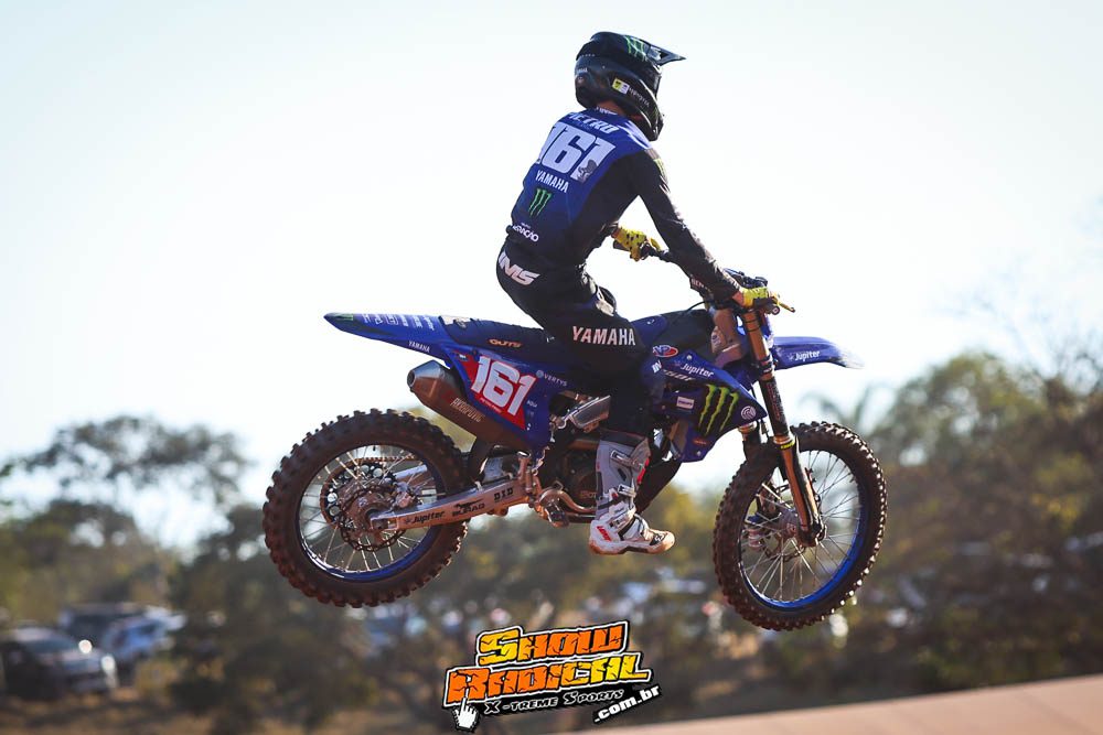 Pilotos Serginho Suspens&otilde;es alcan&ccedil;am tr&ecirc;s vit&oacute;rias em Brumadinho e ficam mais perto do t&iacute;tulo no MX1GP Brasil