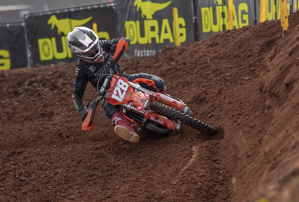 595 KTM Racing Team garante quatro p&oacute;dios e mant&eacute;m a lideran&ccedil;a da MXF e MXJr ap&oacute;s a 7&ordf; etapa do MX1 GP Brasil em Brumadinho/MG