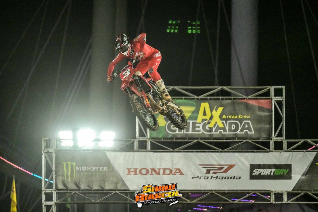 Arena Cross Brasil 2025 consagra campe&otilde;es em noite hist&oacute;rica no Parque Villa-Lobos, em S&atilde;o Paulo